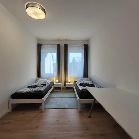 Mikra Homes24 In Apartment Crimmitschau